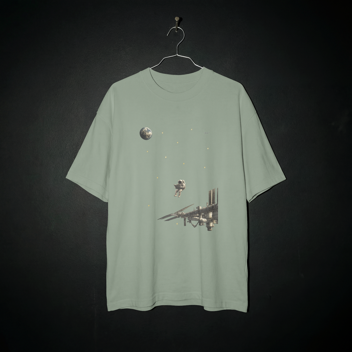 LLAGOX "iqra" Temalı Oversize Tişört.
