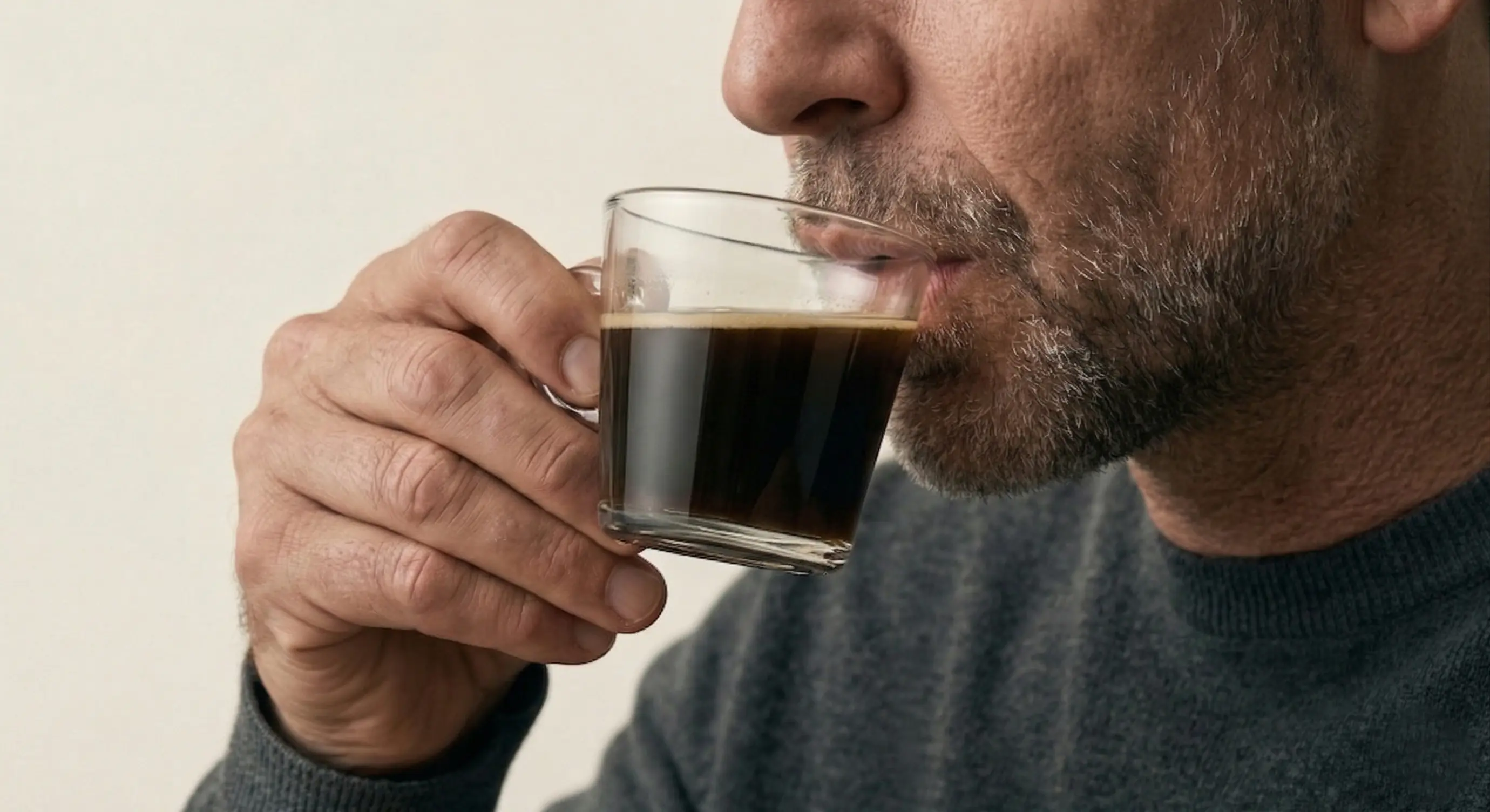 LLAGOX dissolving seamlessly into morning coffee